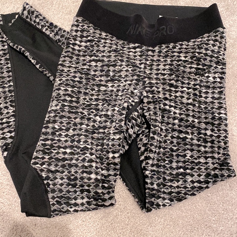 Nike pro hyperwarm winter leggings